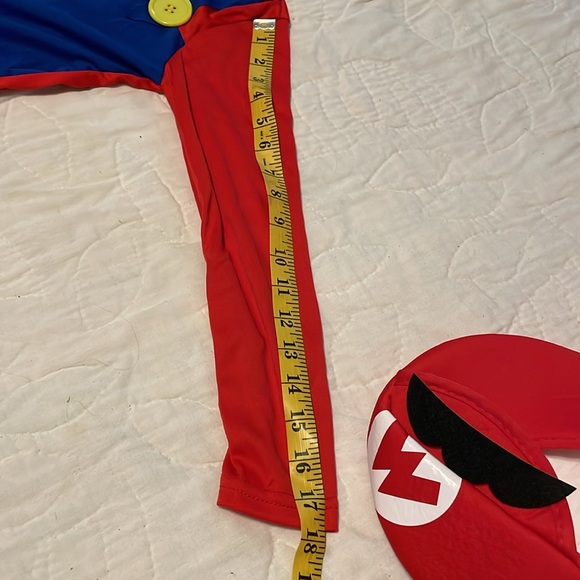 2-Small Super Mario Brothers Costume. Deluxe Mario Costume with hat and gloves - Picture 7 of 7